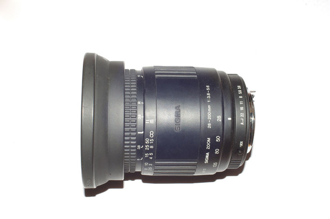 Sigma 28-200mm f/3.5-5.6